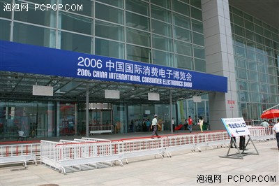 索尼82寸液晶电视实现100%色彩再现!