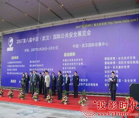 photo1