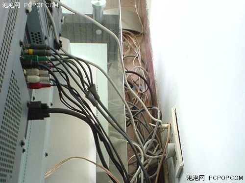 足以令人抓狂 平板电视的N大白痴设计