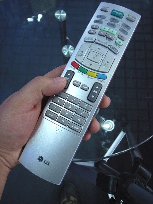 LG--体型稍显粗犷,未提供中文注释也是败笔