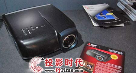 三菱在CES 2008展世界上最便宜的1080P影院投影机HC4900