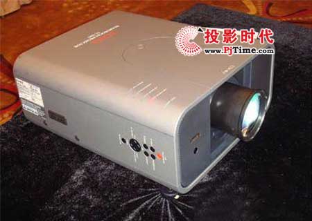 爱其LC-X85投影机