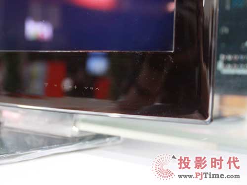 三星UA40B6000VF液晶电视:外观赏析