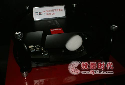巴可高端工程投影机亮相北京专业音响展