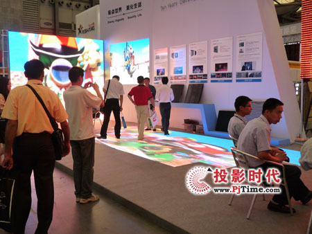 金立翔光电率队参加上海国际广告技术设备展