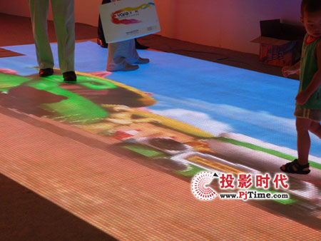 金立翔光电率队参加上海国际广告技术设备展