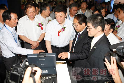 BIRTV 2009展览会隆重开幕,总局和台领导莅临参观