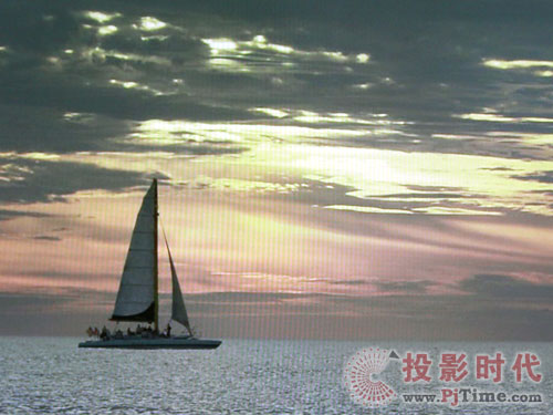 LED水晶 详评三星液晶电视UA55B8000噪点和锯齿测试