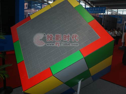 深圳市钧多立企业集团亮相2009中国光博会