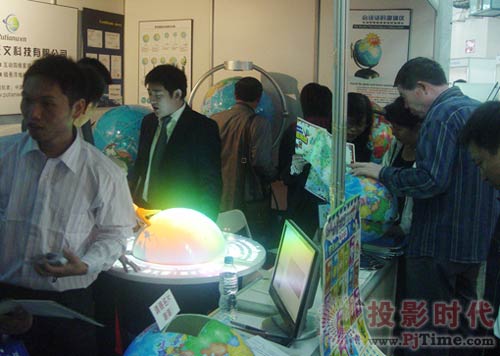 普天文科技惊艳第58届中国教学仪器设备展