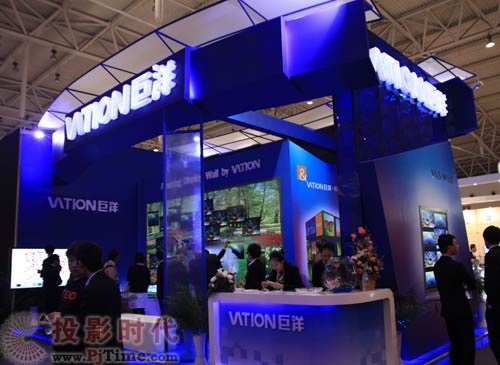 巨洋携大屏幕新品点亮Infocomm China 2009