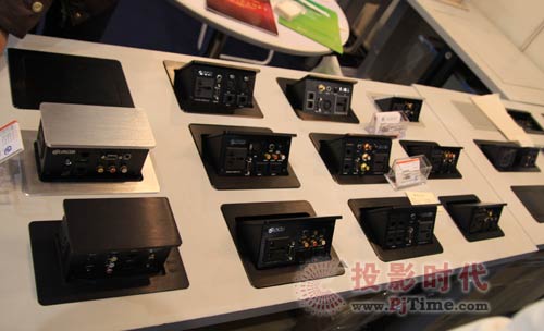 “龙鑫”品牌亮相InfoComm2009