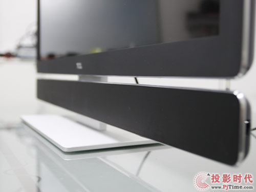 TCL L46X10FDE液晶电视:悬浮式音响、铝镁合金工艺