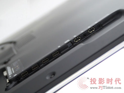 LED水晶 详评三星液晶电视UA55B8000附件与接口