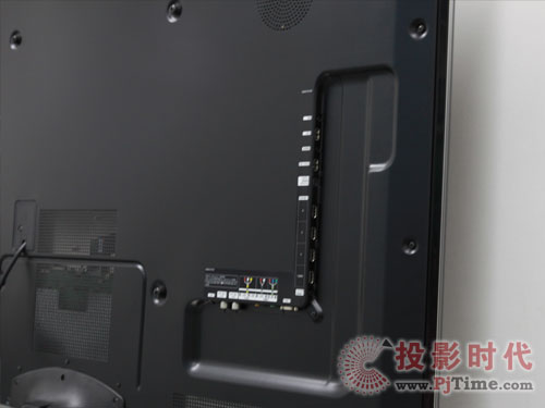 三星UA55B8000附件与接口