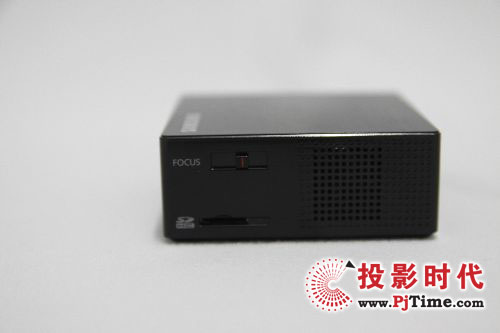 娱乐新时尚,靓影随身秀:三星SP-H03评测