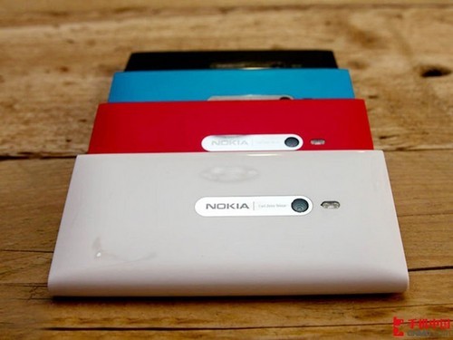 缤纷色彩诱惑 市售时尚智能手机盘点