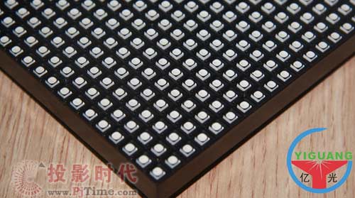 深圳亿光户外高清家族添新成员:YV6表贴SMD高清产品面世