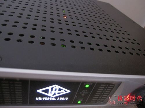 UA Apollo UAD-2ĺƵӿڿ