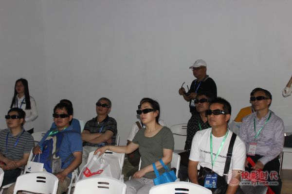 博浦3D VR创新实验室高调亮相第72届中国教育装备展