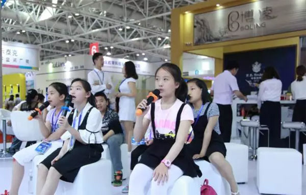 直击福州教备展 华平智慧教育引领教育信息化!(图4)