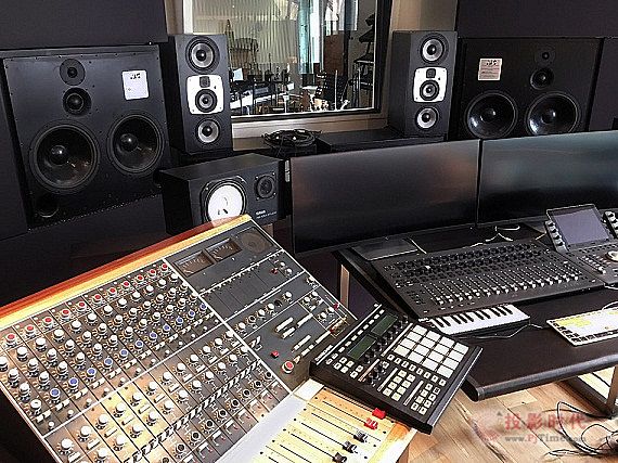 EVE Audio̽óݻKung Fu Studio¼