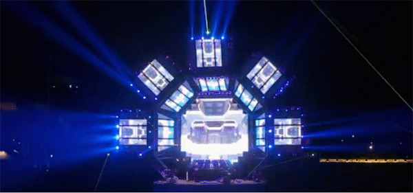 ��������������