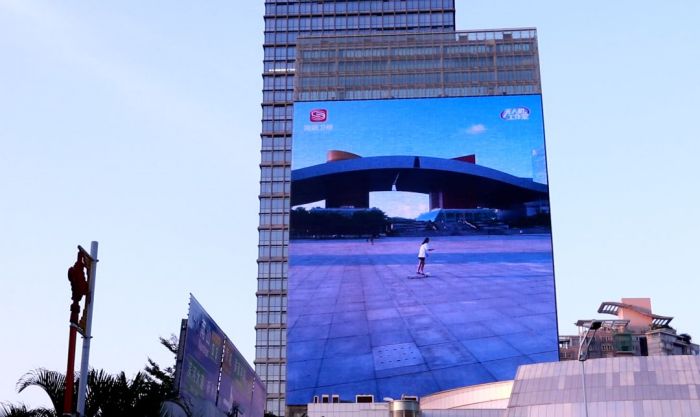【亚洲最大户外4k屏—深圳广电集团户外高清信息发布平台"湾区之窗"