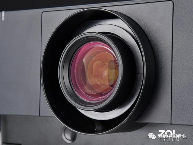 索尼高亮激光3LCD投影F755HZ评测，8000流明画面中心亮度可适应更多“大场面”