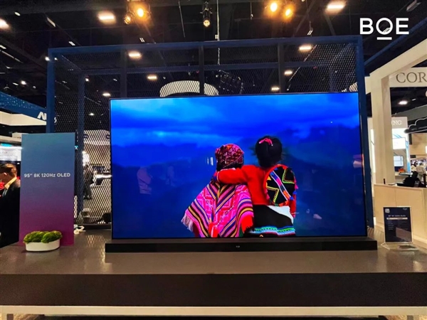 IT+TV：OLED面板要来搞“大事情”