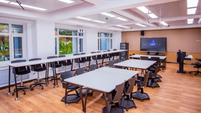 奥威亚 |吉林大学重构教学空间，赋能融合式教学变革
