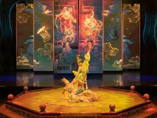 全球首部洞窟式沉浸体验剧《乐动敦煌》重磅呈现,易科助力敦煌打造文旅新名片