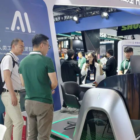 ɽInfoComm Chinaչգ˫Ʒҫǿδ𺳽Ļ