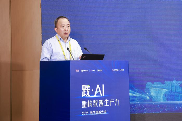 �˹�����������ͨ������ʩ����ת�����ֻ��ھ��ٰ죬��̽AI���ܽ�ͨ���Ƿ�չ��·��