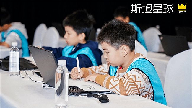 ˹̹�����Ű�C++�����գ��山�����󿧽���AIʱ��ѧ�Űµ�����ʲô�ô���