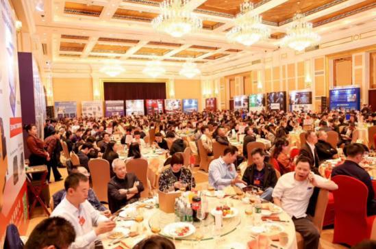 ־������ �������� ����ů�� ���ⰻȻ������������������ҵ�̻��������Ĵλ�Ա���