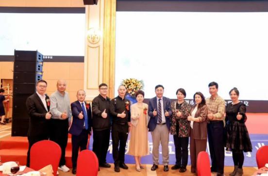 ־������ �������� ����ů�� ���ⰻȻ������������������ҵ�̻��������Ĵλ�Ա���