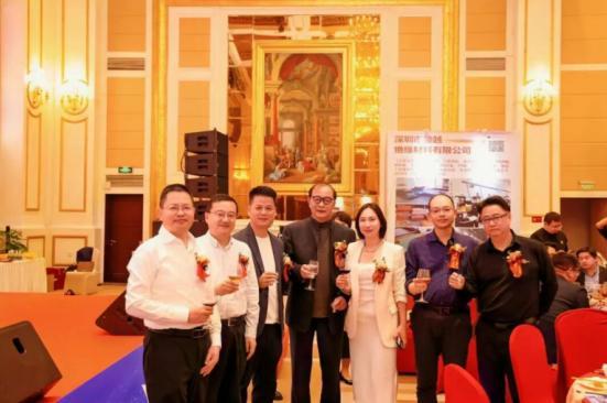 ־������ �������� ����ů�� ���ⰻȻ������������������ҵ�̻��������Ĵλ�Ա���