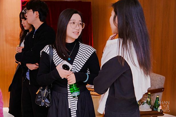 ��ӳ���£�������ɢ����QnWong�߼������鱦��չ��������