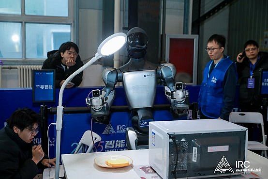 四大赛道沉浸式竞技!2025智能机器人大赛圆满收官