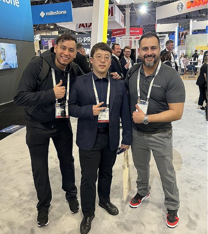 ��������Ӫ������������أ��������ƶ�����³ɹ�����ҵ������ת��Ӧ��