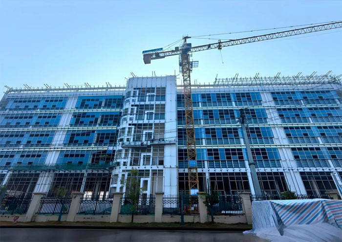 总投资约20亿元,大彩光电西南新型显示制造基地加速推进 力争5月实现一期投产