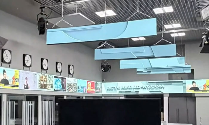 ��Ƚ�9.9���ף�COB��ʾ���볬��ʱ����Ϊ����Ӧ���ṩ�±��