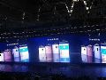 腻害了中国制造!雷凌显示助力华为Mate10发布盛典