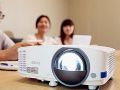 明基E610与iphoneX一起主打“无线”