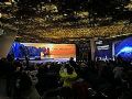 海信激光电视发新品 半个娱乐圈都来送祝福