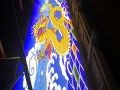 四川阿坝州一网红河堤被激光点亮,竟步步可生花