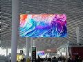 深圳机场悬浮屏刷爆全网,洲明“硬科技”升级文旅与消费新体验