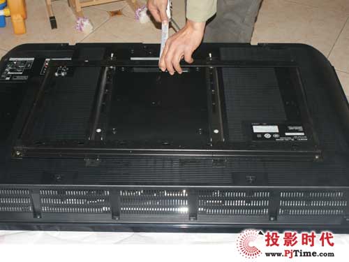 【索尼kdl-46z4500a液晶电视 拆箱壁挂全过程
