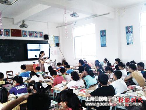 【寓教交互式液晶白板 丰富教学更注重产品品
